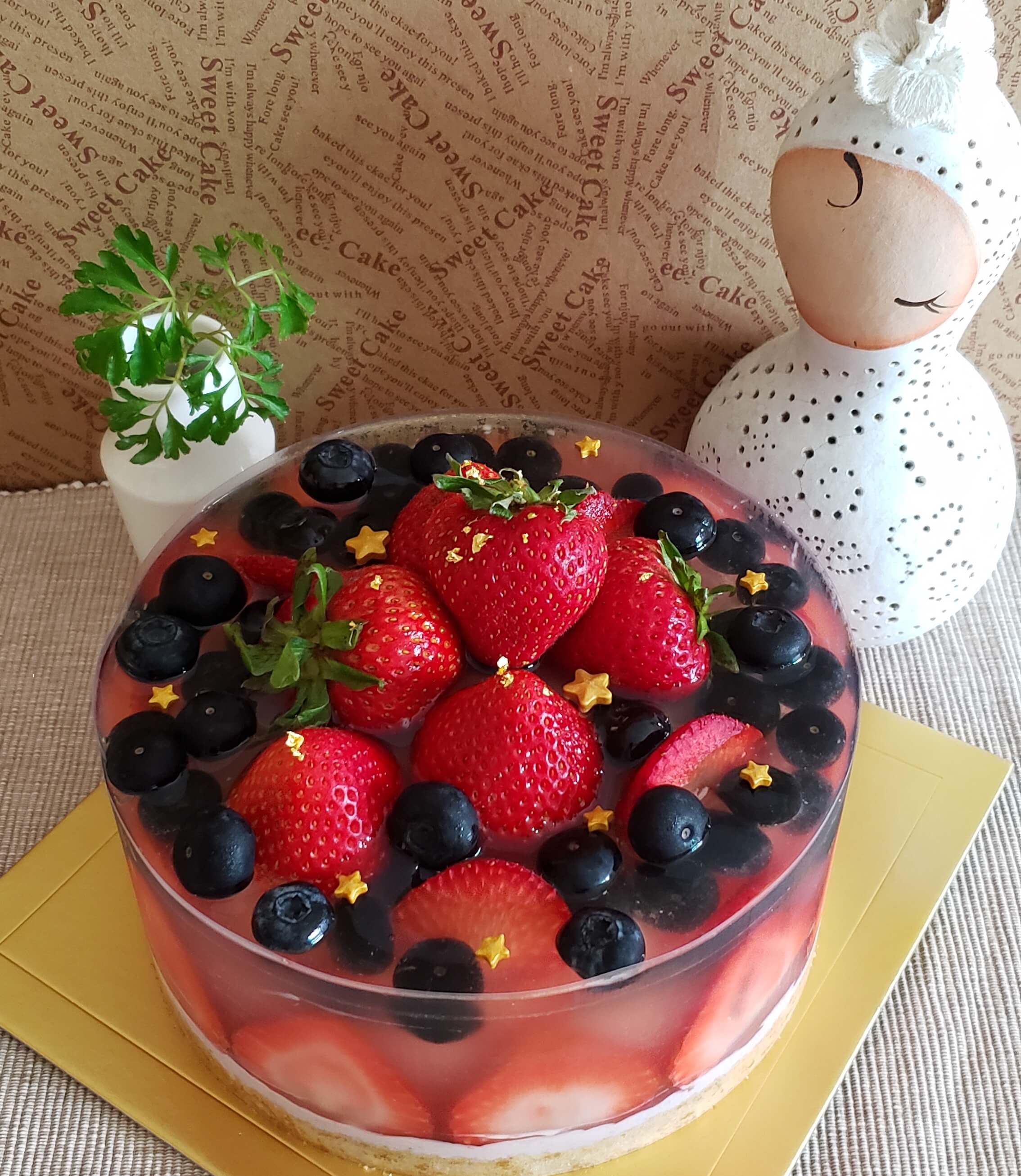 Strawberry Cheese Cake with Berries Jelly士多啤梨忌廉芝士蛋糕🎂